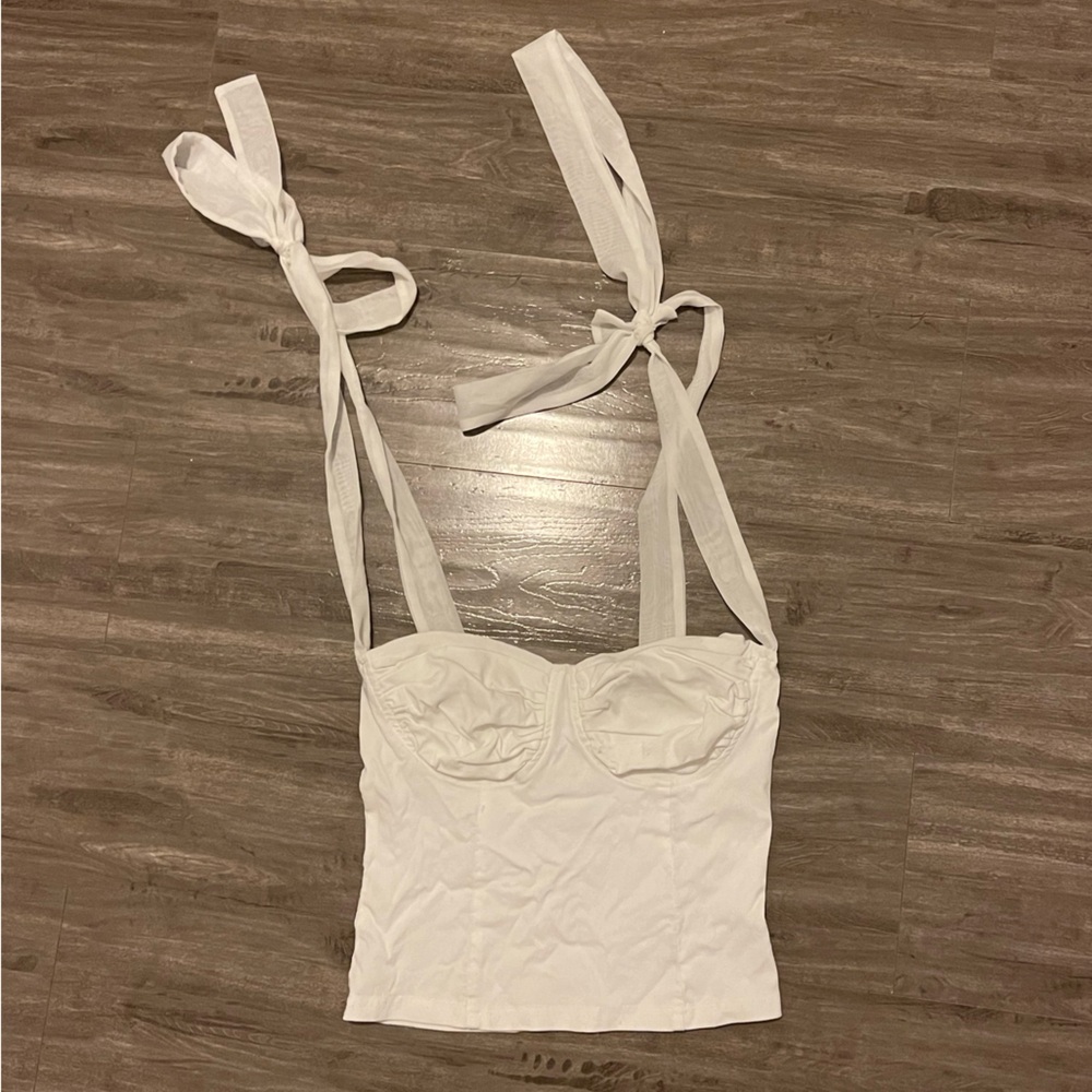 WHITE RUTCHED TIE TOP